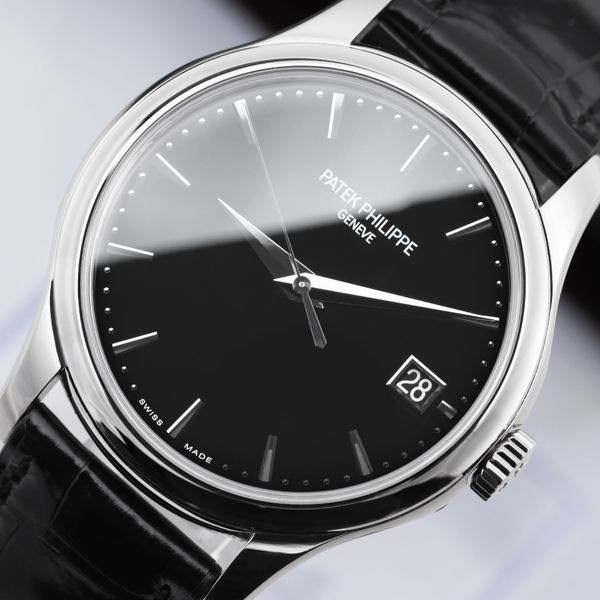 Patek Philippe Calatrava 5227G-010